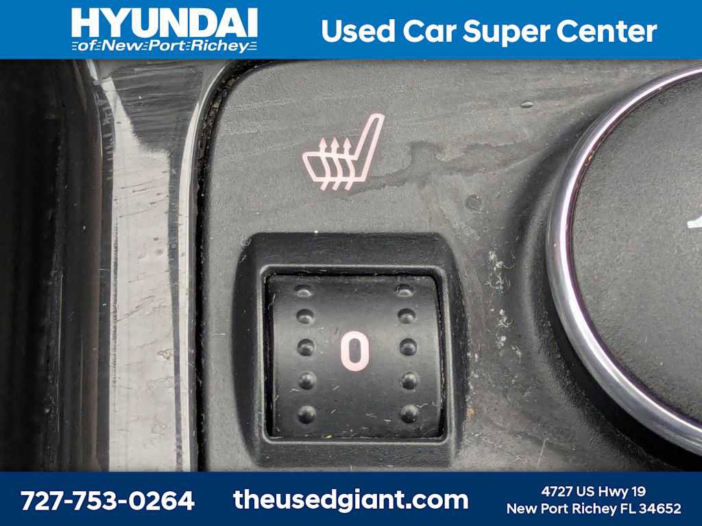 Used 2016 Ford Escape Titanium w/ Equipment Group 301A AWD/4WD image 30