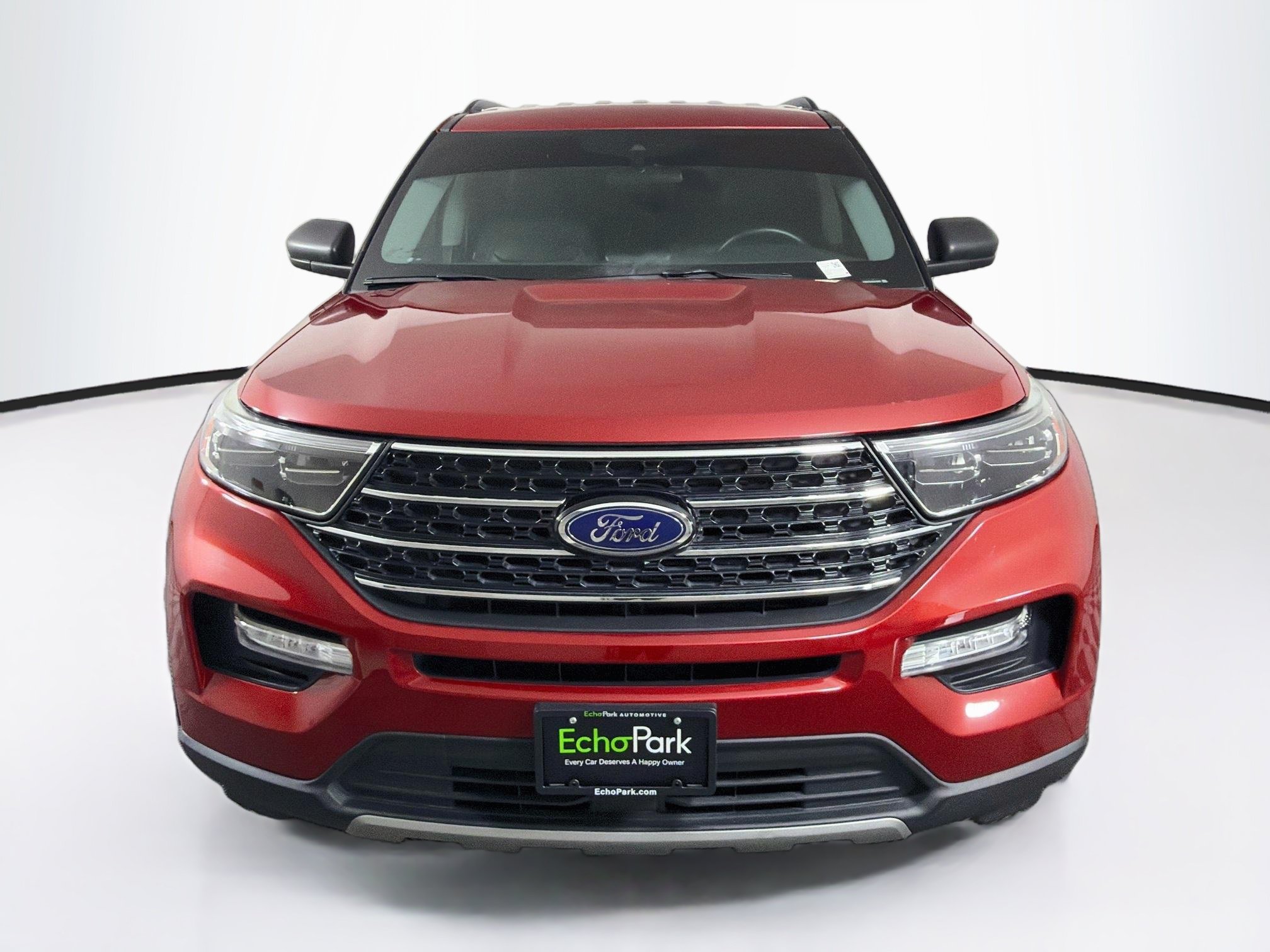 Used 2020 Ford Explorer XLT w/ Equipment Group 202A RWD image 2