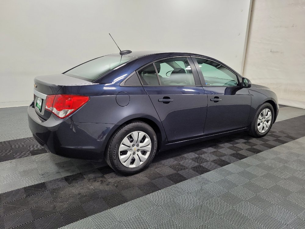 Used 2015 Chevrolet Cruze LS FWD image 10