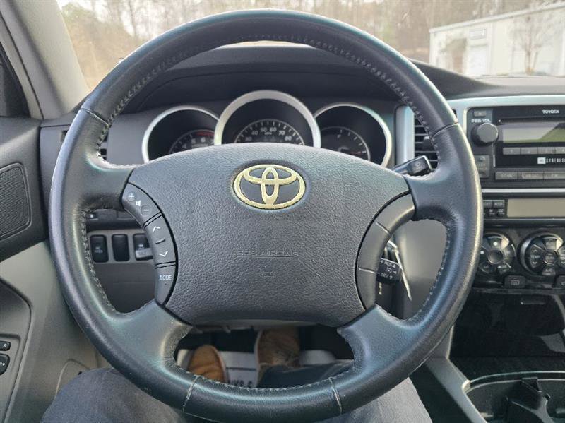 Used 2008 Toyota 4Runner Limited image 30
