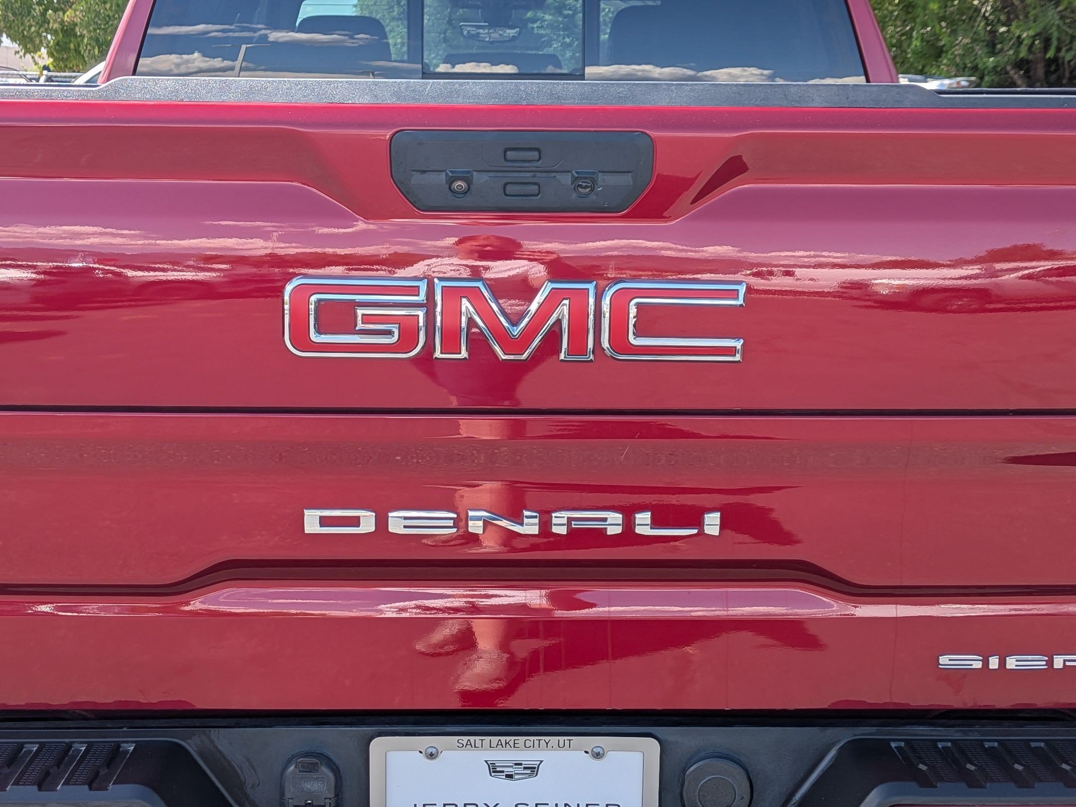 Used 2019 GMC Sierra 1500 Denali w/ Denali Ultimate Package AWD/4WD image 14
