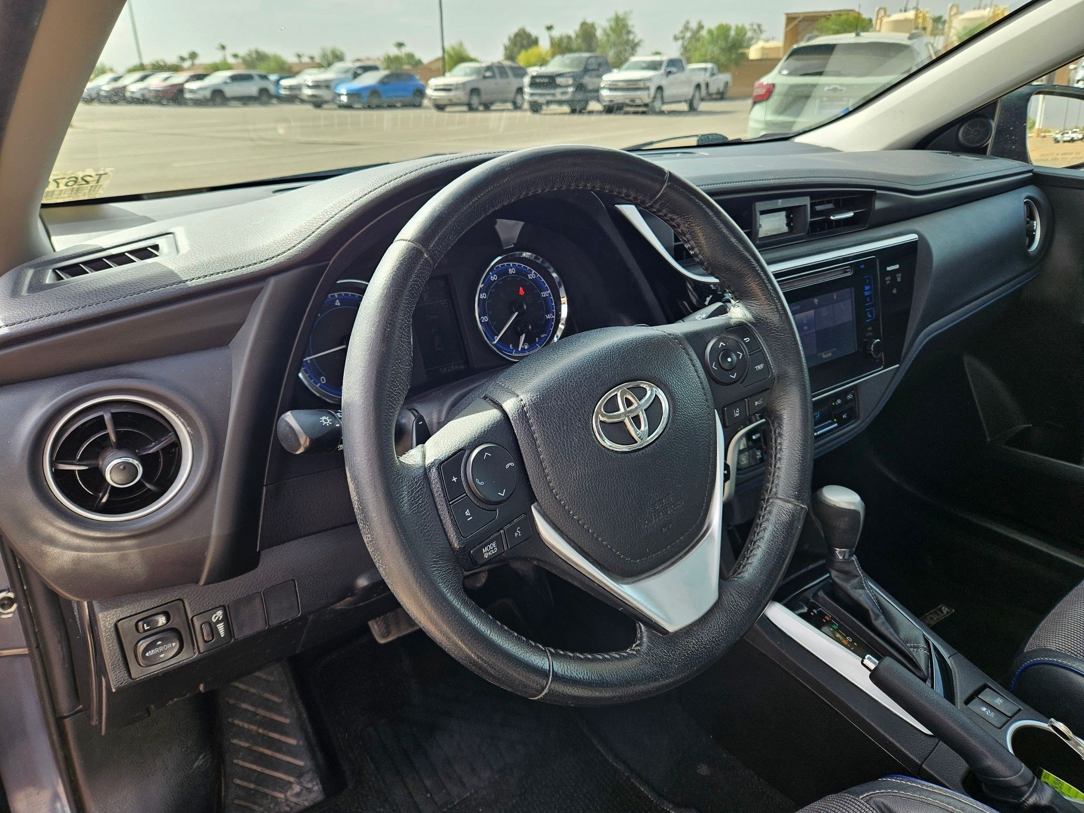 Used 2017 Toyota Corolla L FWD image 15