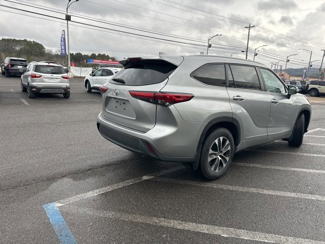 Used 2023 Toyota Highlander L image 5