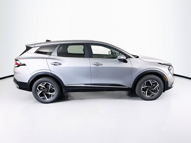 Certified 2025 Kia Sportage LX AWD/4WD image 4
