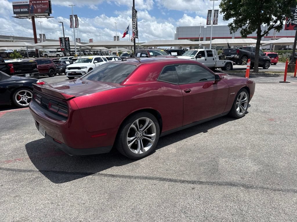 Used 2022 Dodge Challenger R/T RWD image 10