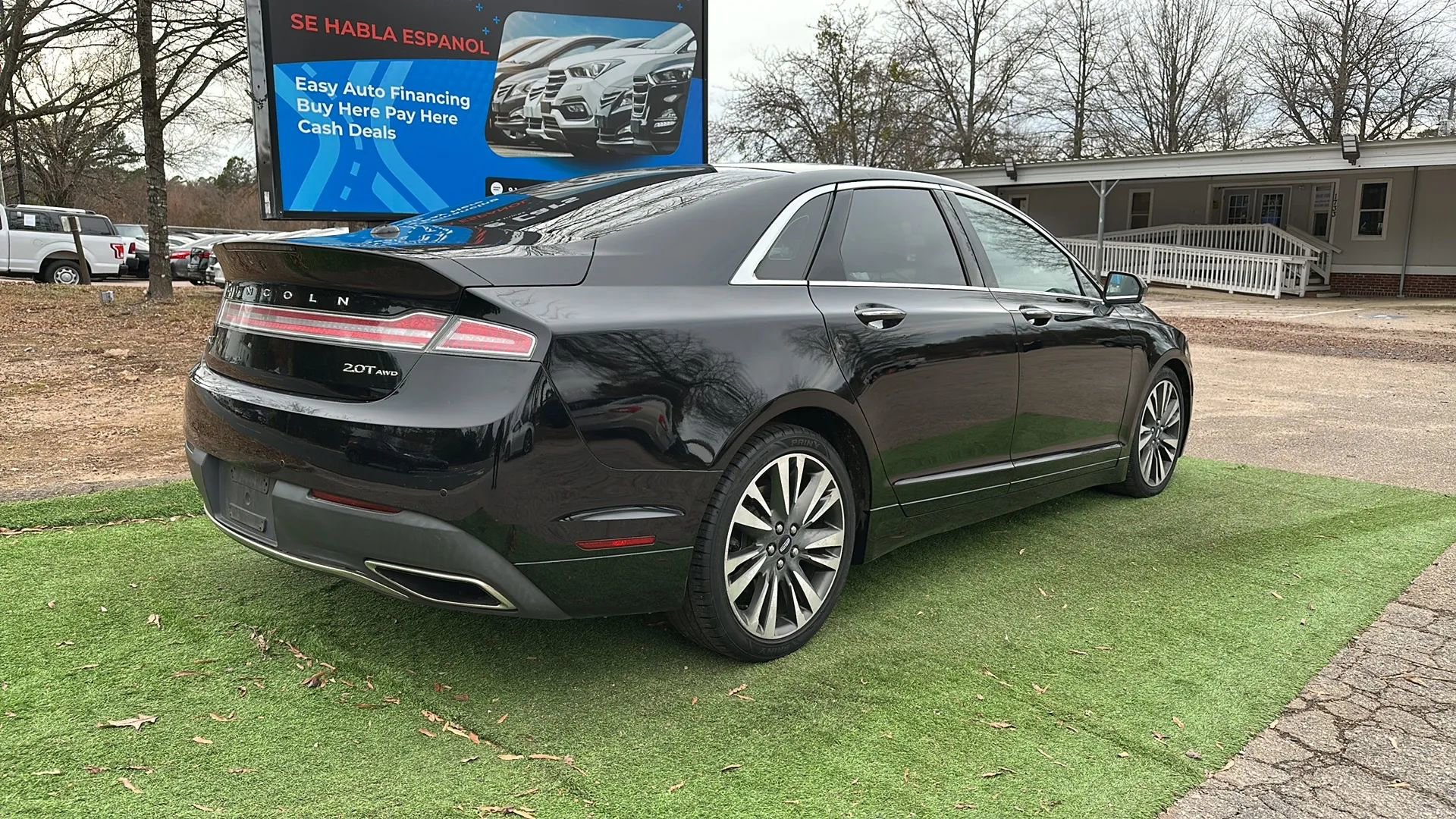 Used 2017 Lincoln MKZ Reserve w/ Climate Package image 12