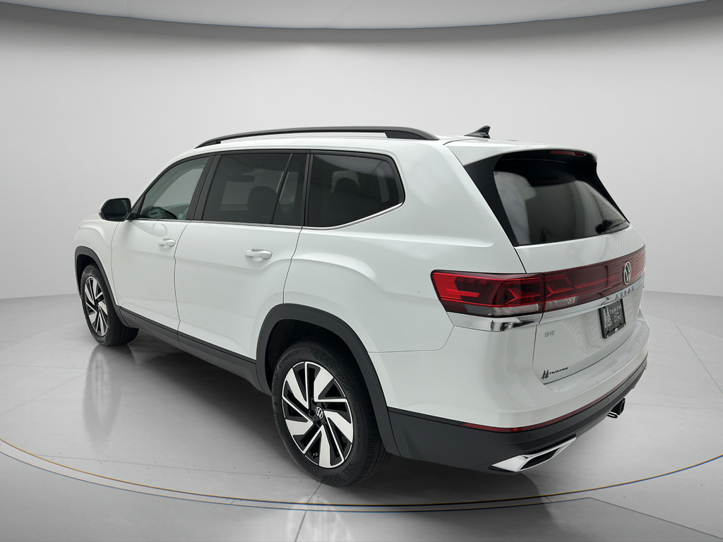 Used 2025 Volkswagen Atlas SE AWD/4WD image 7