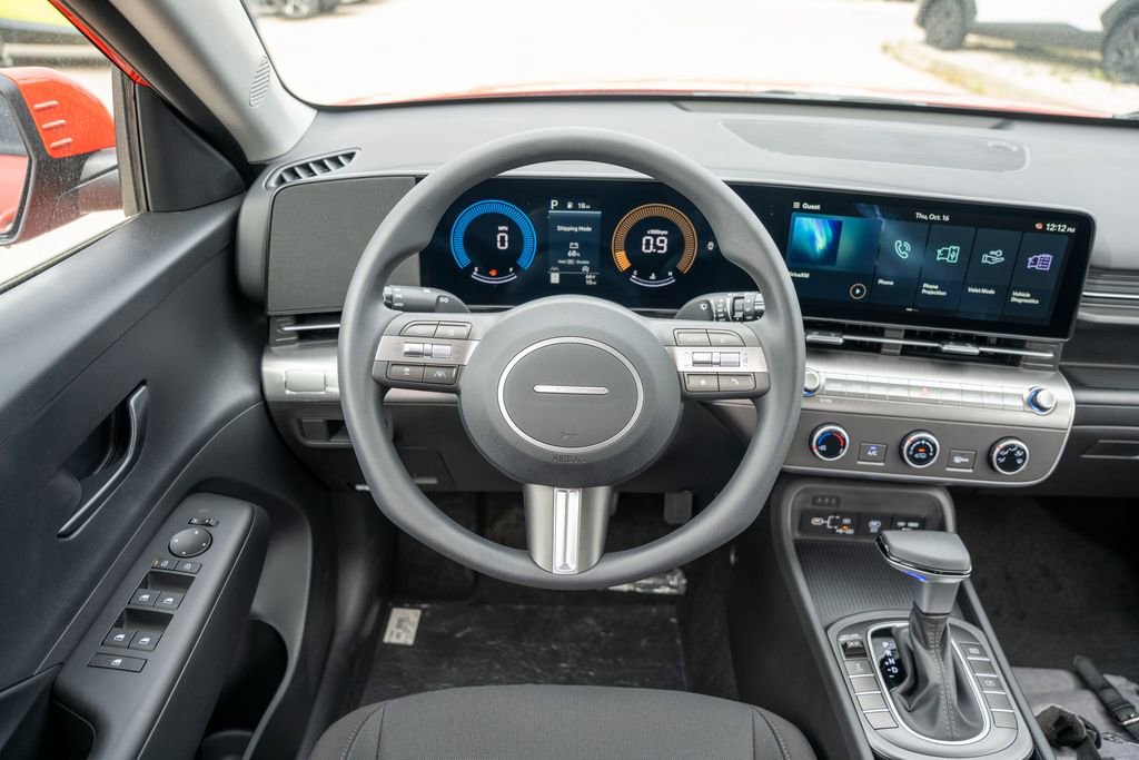 New 2026 Hyundai Kona SE image 14