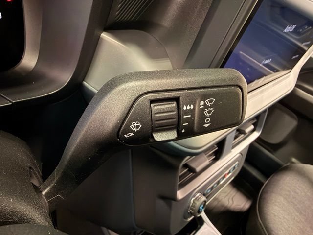 Used 2025 Ford Maverick XLT w/ Equipment Group 301A AWD/4WD image 31