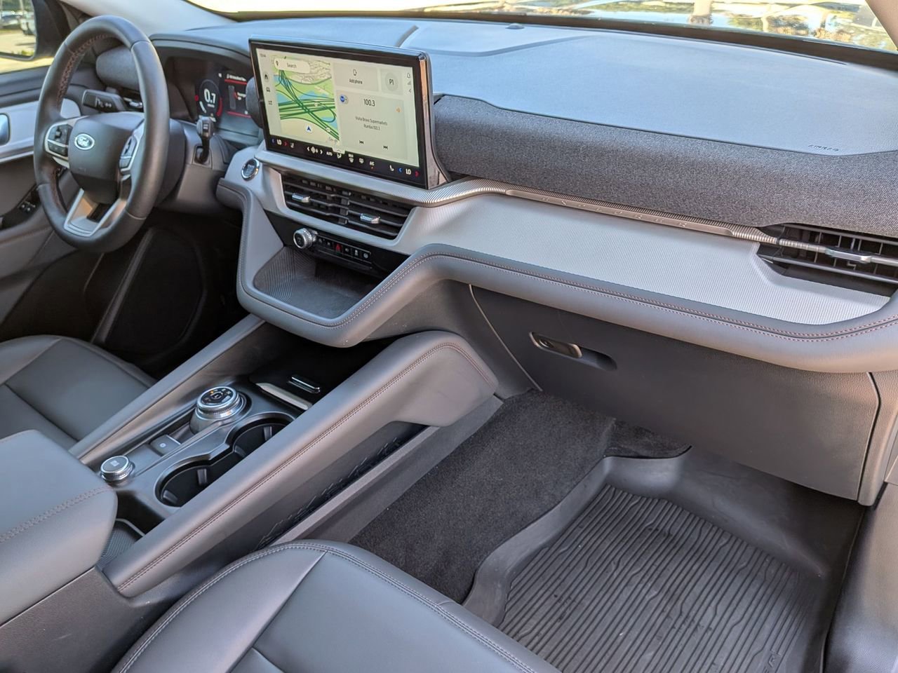 Used 2025 Ford Explorer Active w/ Active Comfort Package image 26