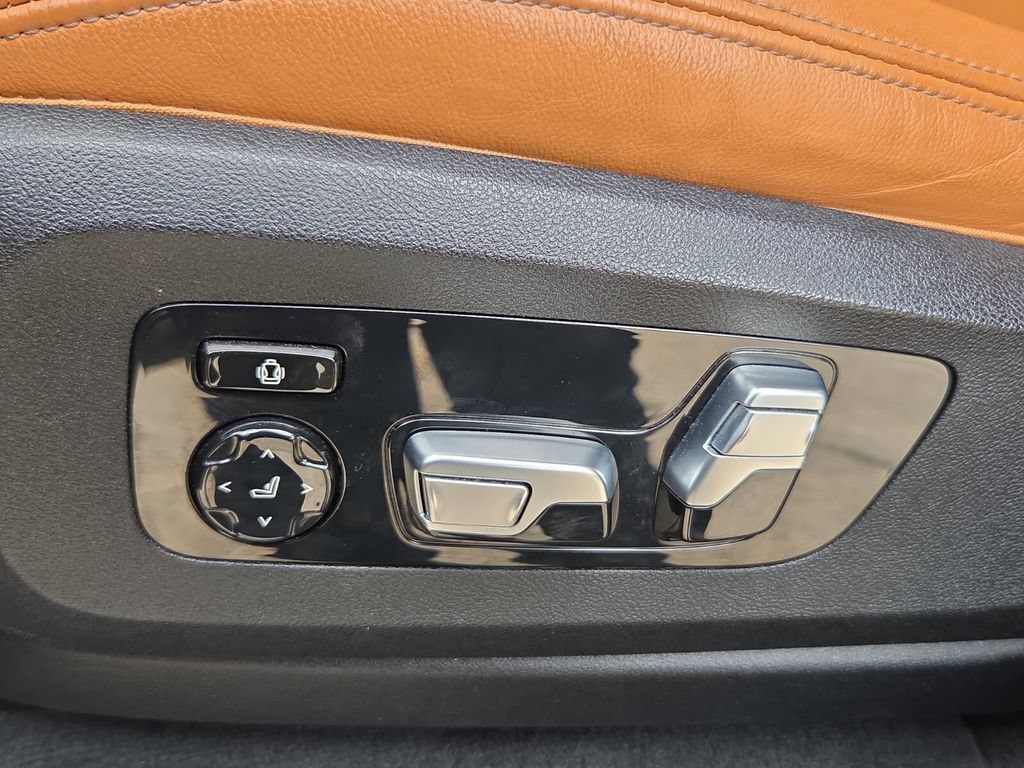Used 2021 BMW X5 M50i w/ Premium Package AWD/4WD image 12