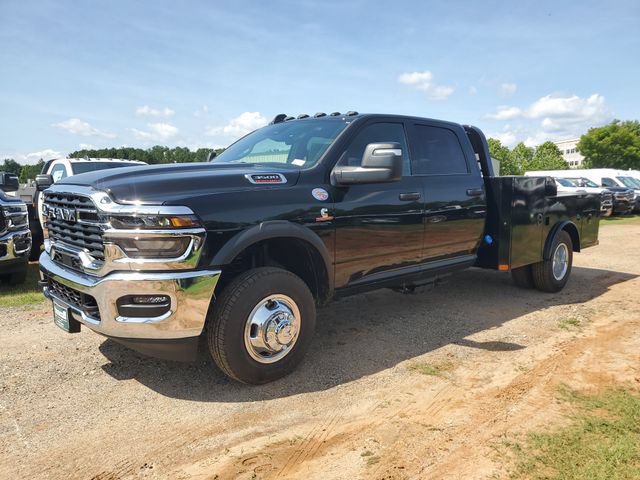 New 2026 RAM 3500 Tradesman AWD/4WD image 3