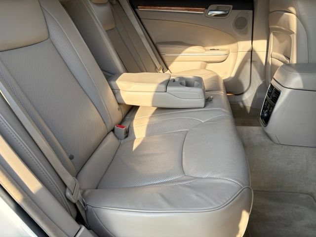 Used 2013 Chrysler 300 C w/ Light Group RWD image 18
