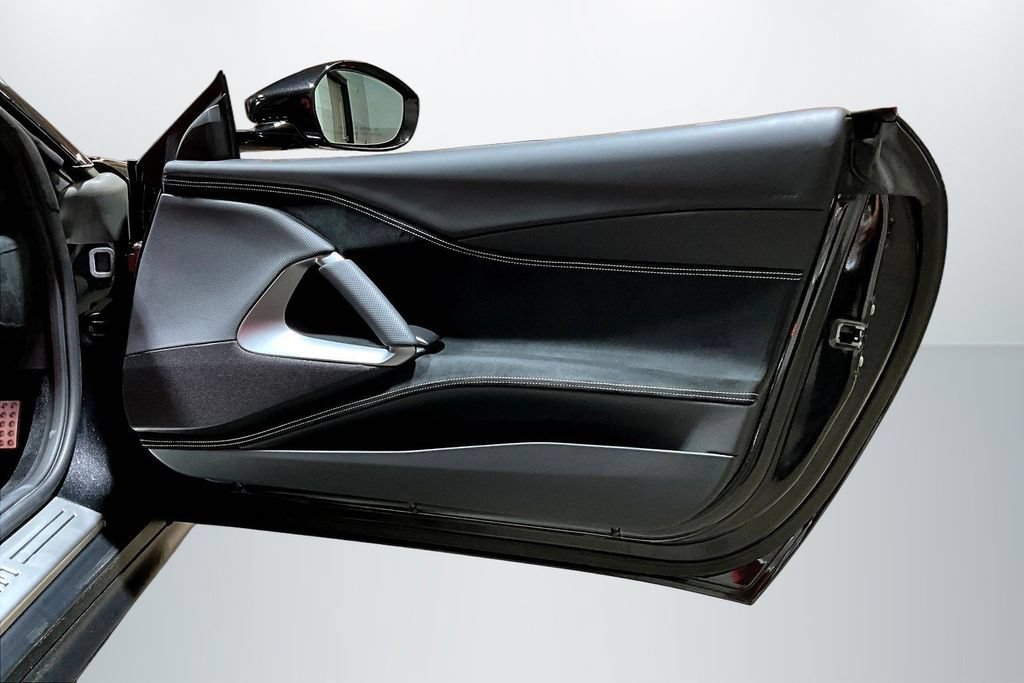 Used 2023 Ferrari 812 GTS RWD image 22