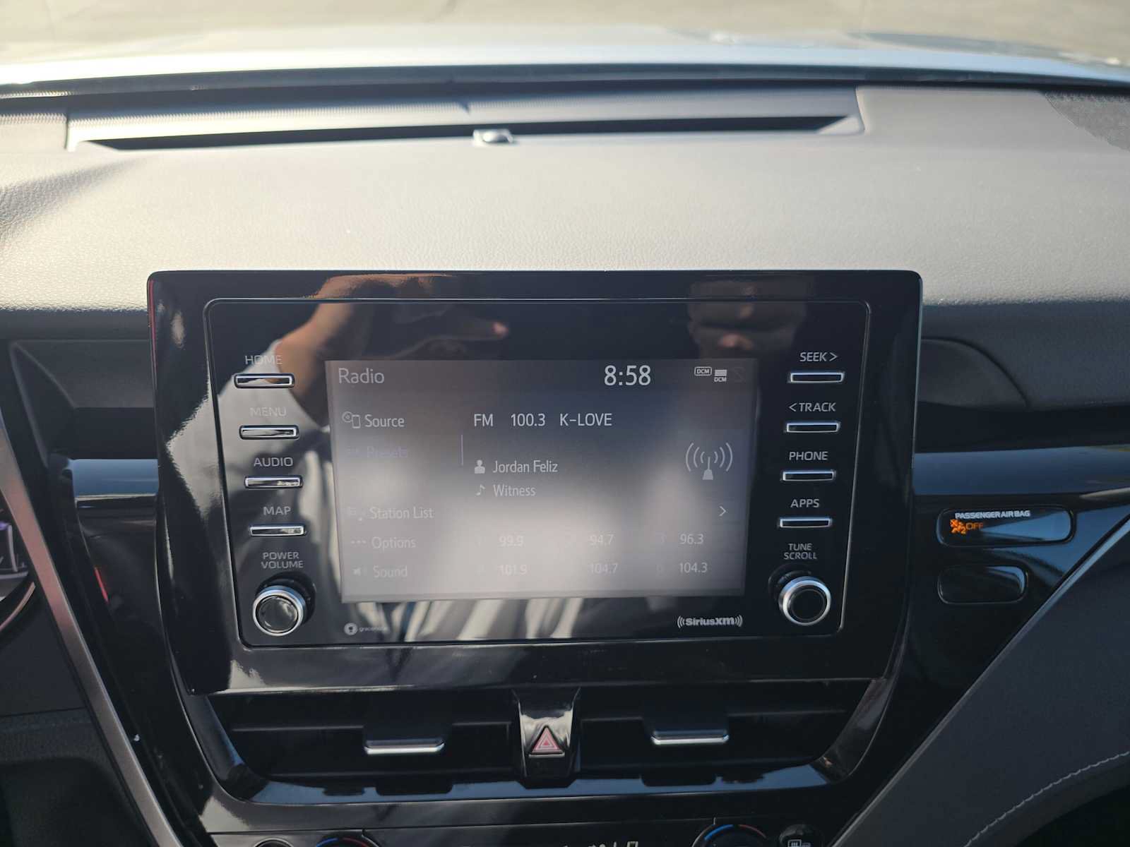 Certified 2024 Toyota Camry SE FWD image 27