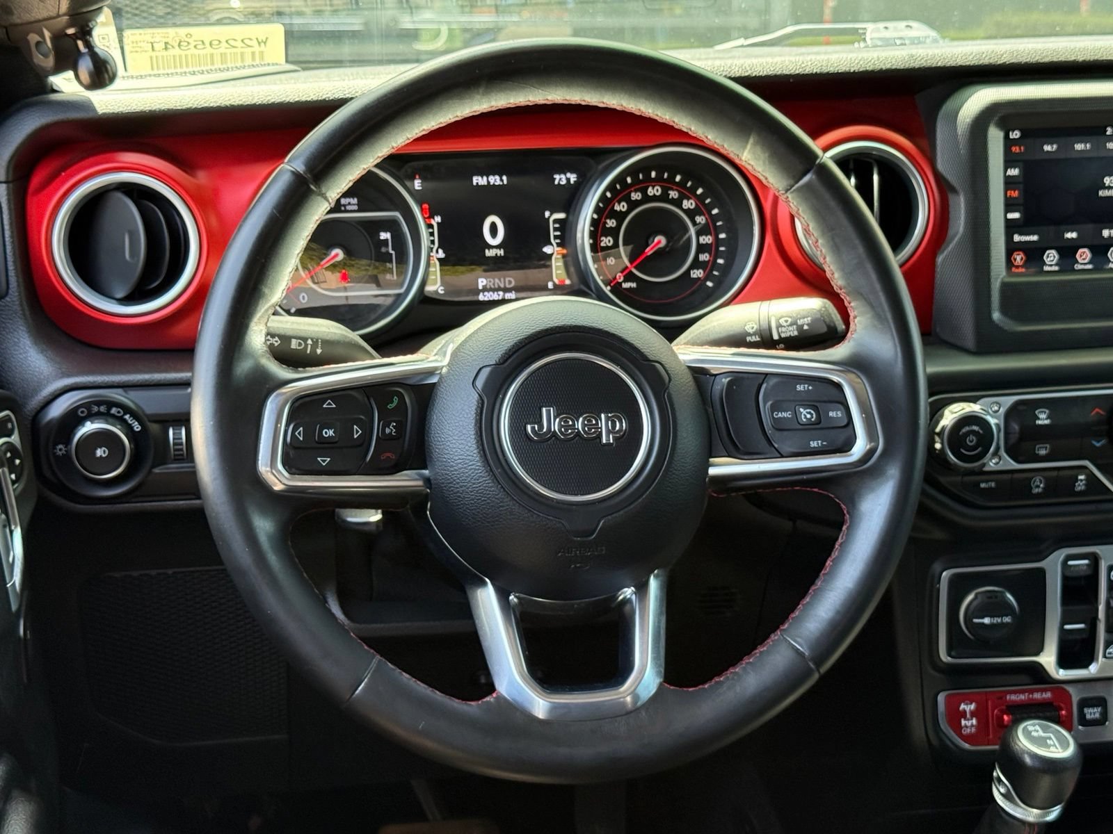 Used 2018 Jeep Wrangler Unlimited Rubicon AWD/4WD image 37