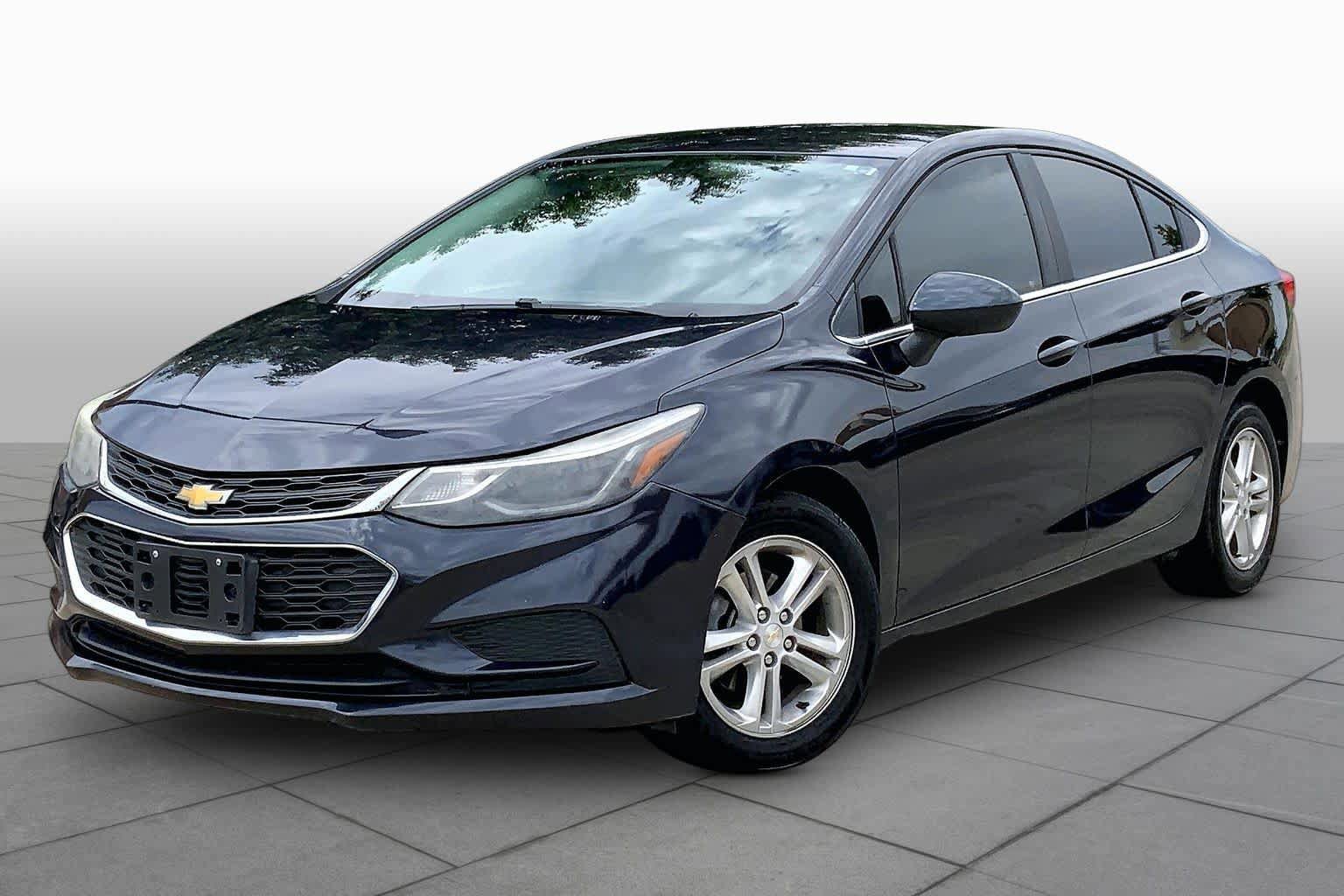 Used 2016 Chevrolet Cruze LT FWD image 1