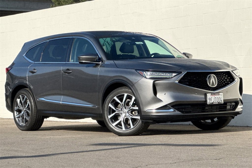 Used 2023 Acura MDX SH-AWD w/ Technology Package image 2