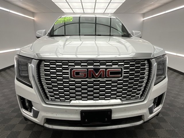 Used 2023 GMC Yukon Denali w/ Max Trailering Package image 2