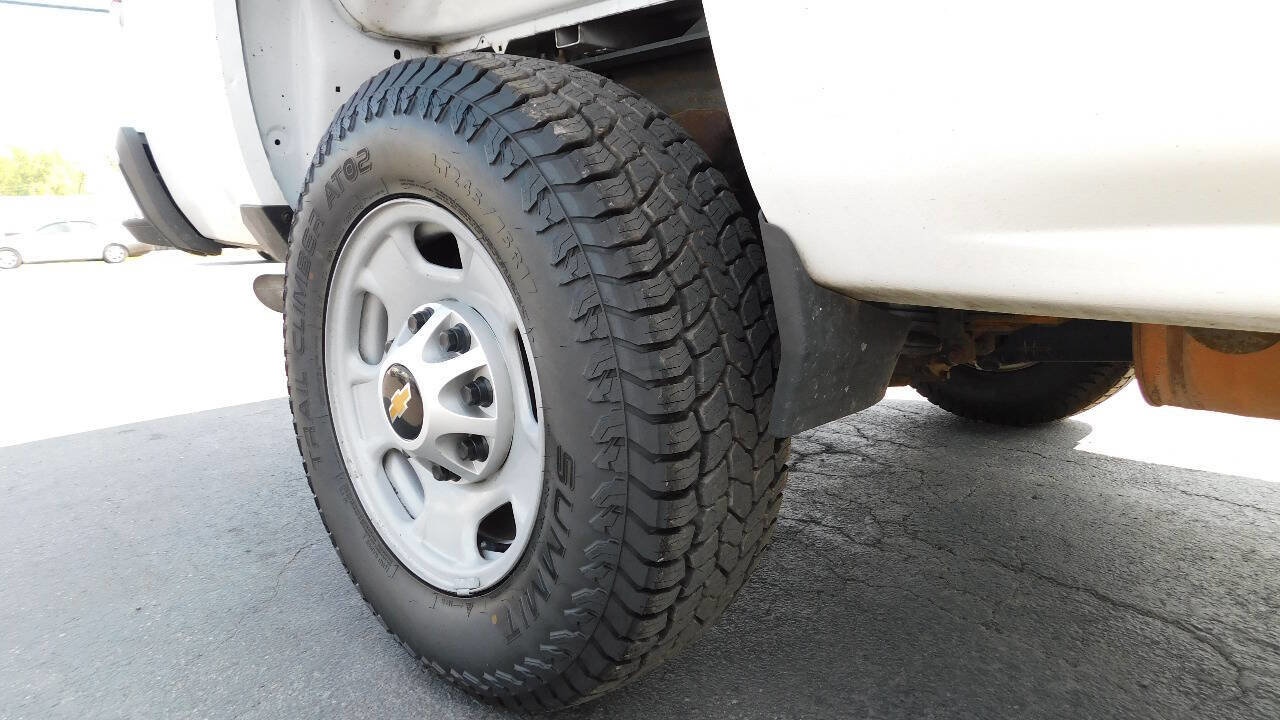 Used 2018 Chevrolet Silverado 2500 W/T image 34