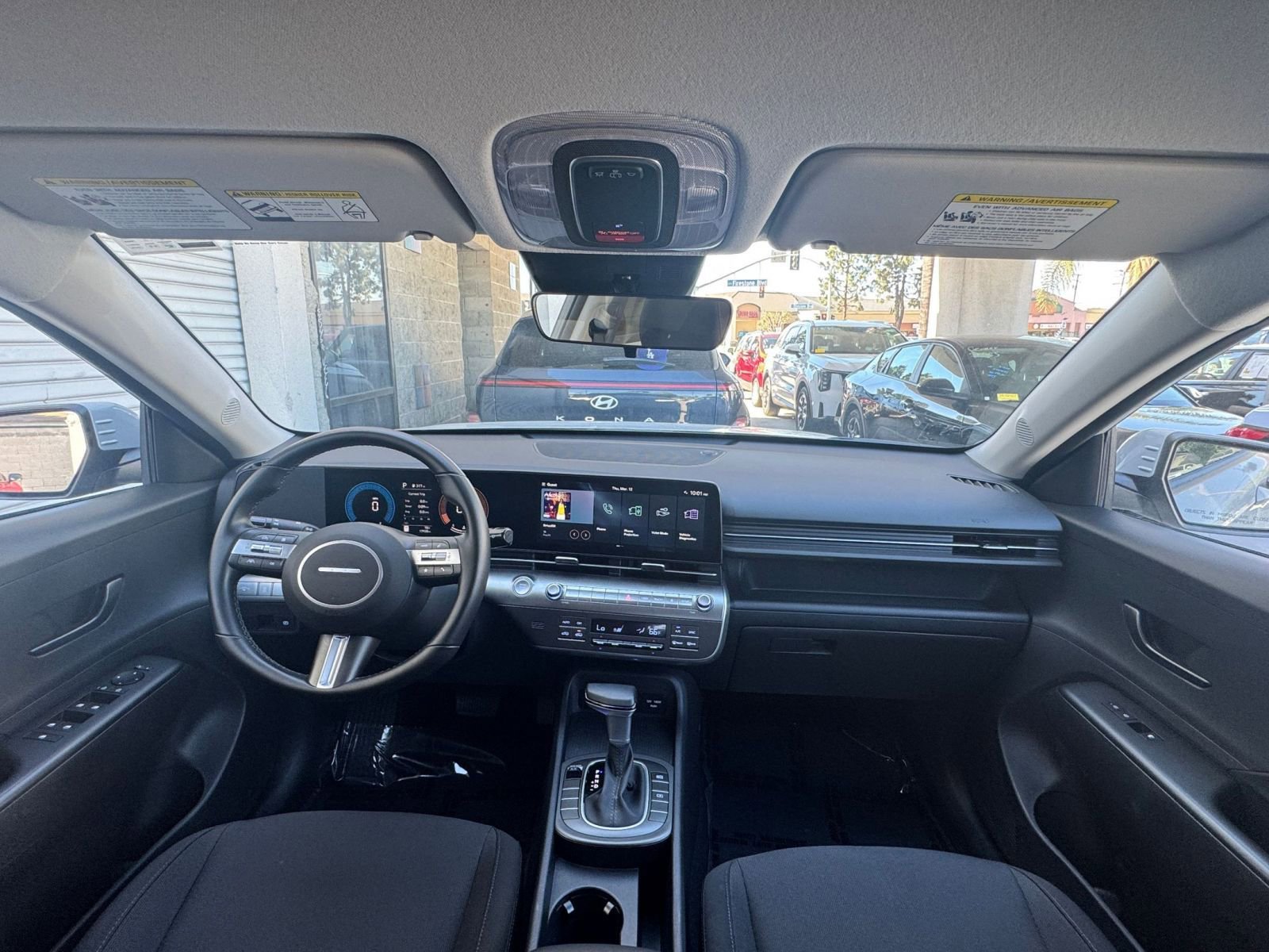 Used 2025 Hyundai Kona SEL image 34