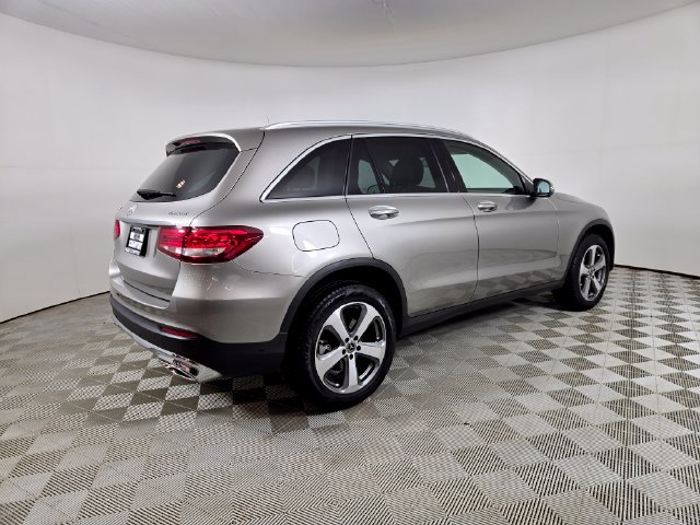 Used 2019 Mercedes-Benz GLC 300 4MATIC image 3