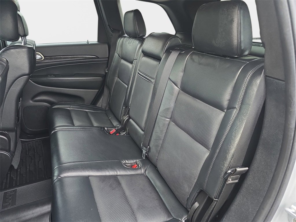 Used 2011 Jeep Grand Cherokee Laredo w/ Security & Convenience Group image 13