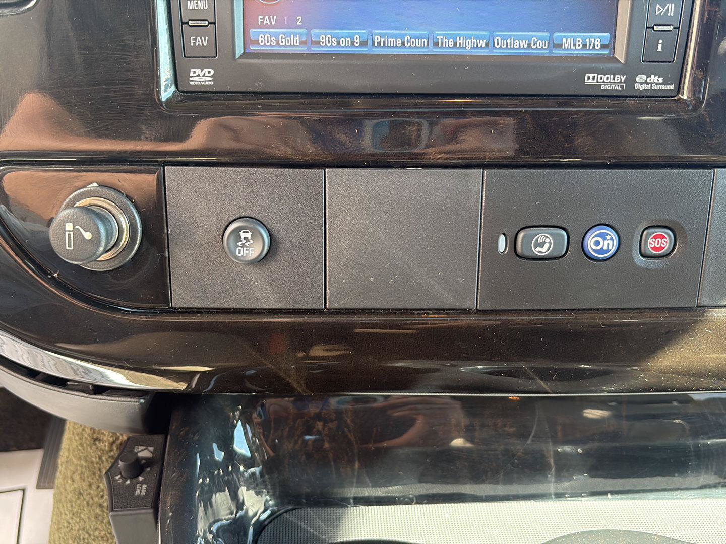 Used 2014 Chevrolet Express 1500 AWD image 17