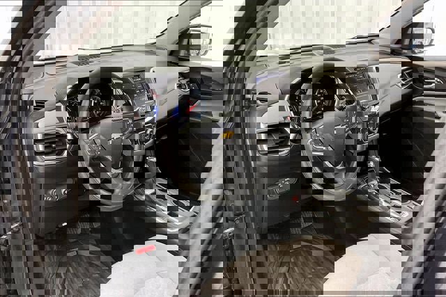 Used 2020 Chevrolet Equinox LT AWD/4WD image 16