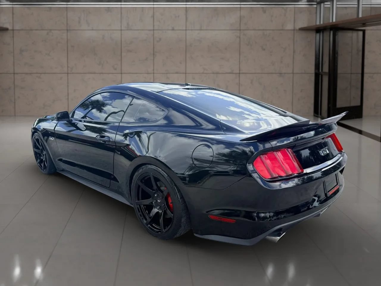 Used 2015 Ford Mustang GT Premium RWD image 5