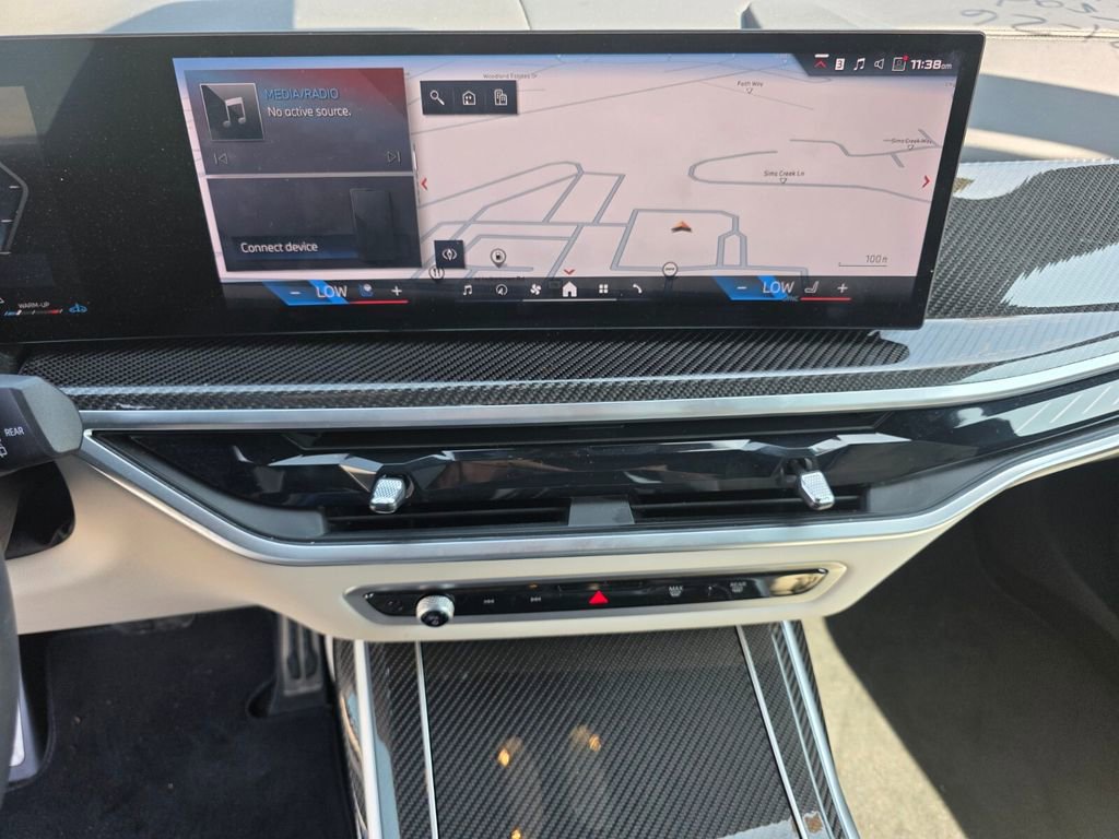 Certified 2025 BMW X7 M60i image 24