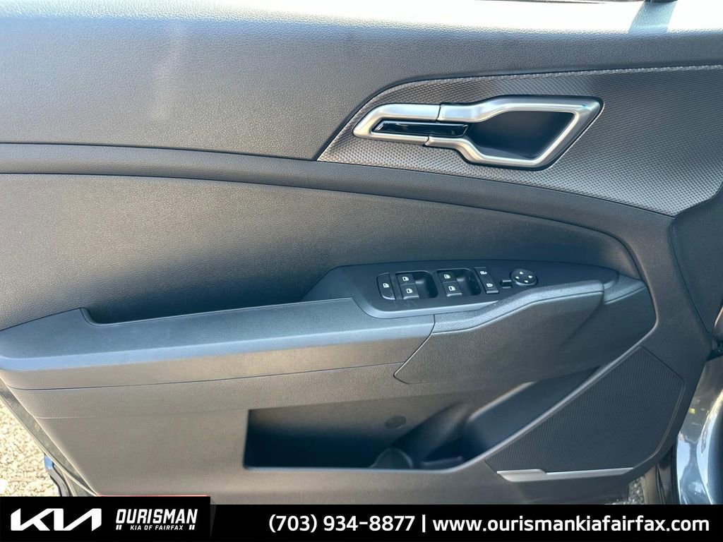 New 2025 Kia Sportage LX image 27