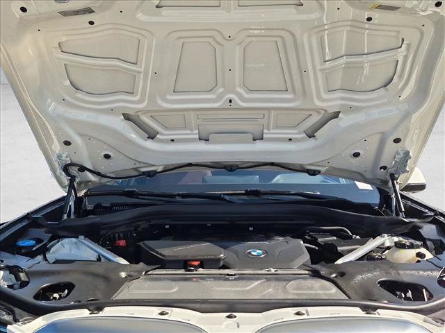 Used 2024 BMW X4 xDrive30i w/ Premium Package AWD/4WD image 25