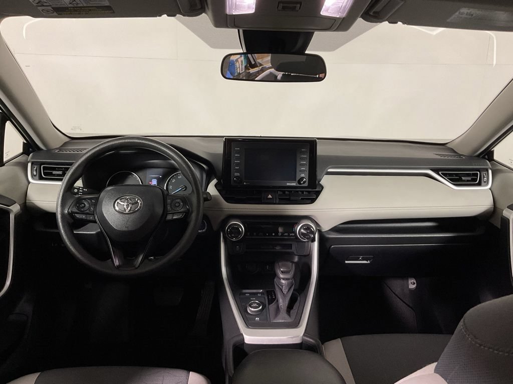 Used 2022 Toyota RAV4 XLE AWD/4WD image 22