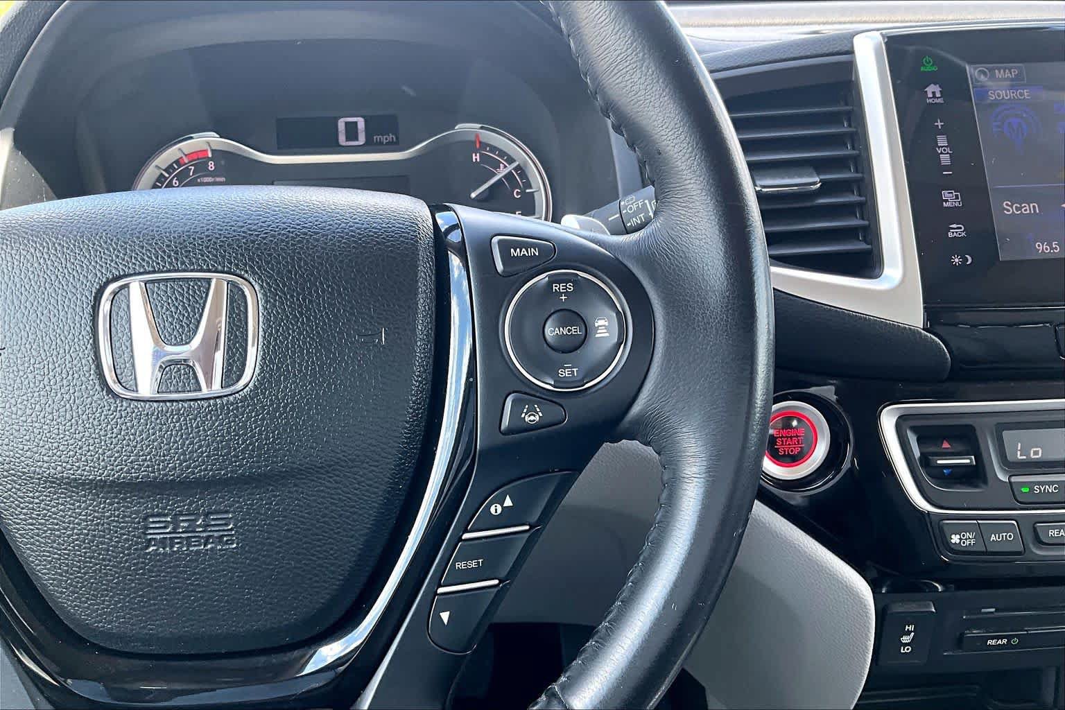 Used 2016 Honda Pilot Touring image 25