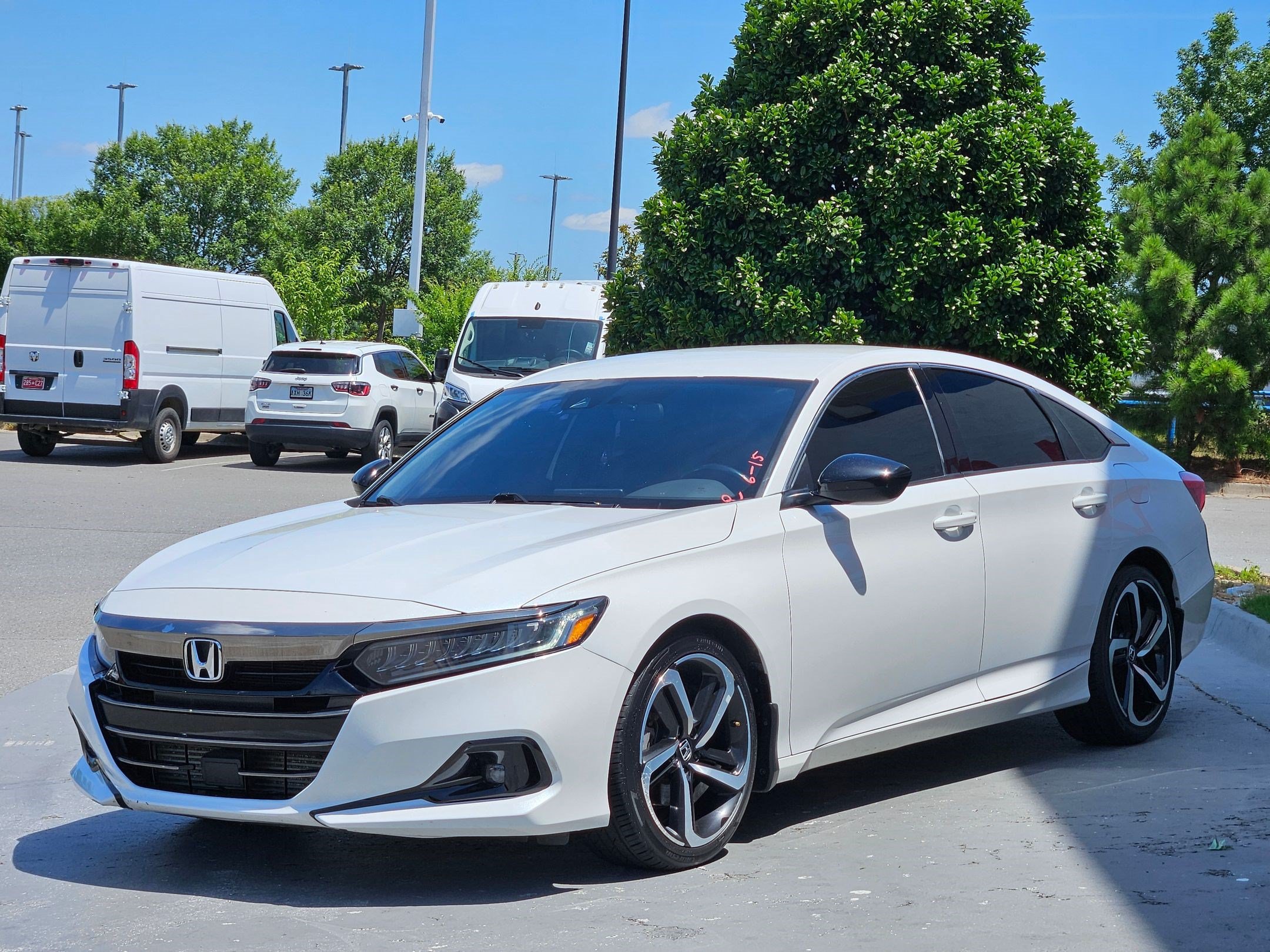 Used 2022 Honda Accord Sport image 3