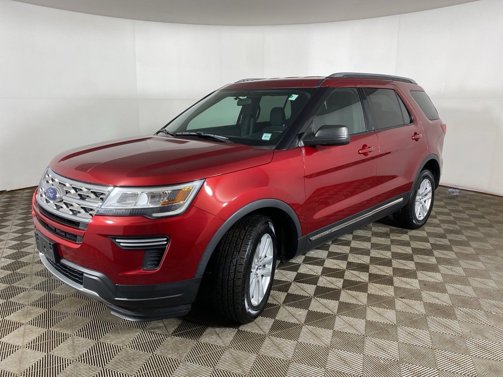 Used 2018 Ford Explorer XLT image 25