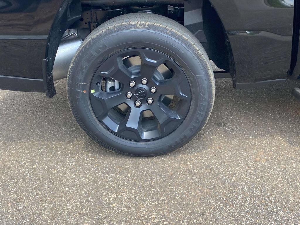 New 2026 RAM 1500 Express AWD/4WD image 8