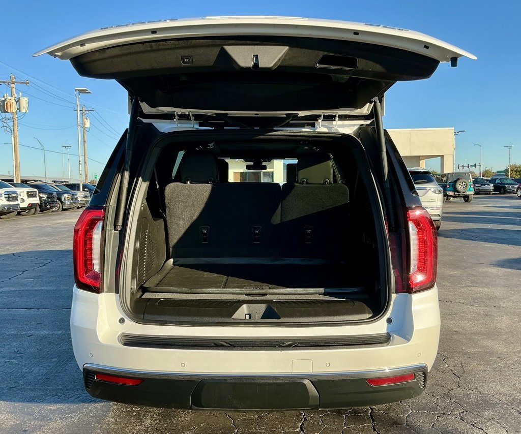 Used 2021 GMC Yukon XL SLT w/ SLT Luxury Plus Package image 20