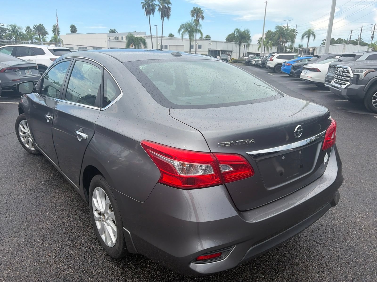 Used 2018 Nissan Sentra SV FWD image 5