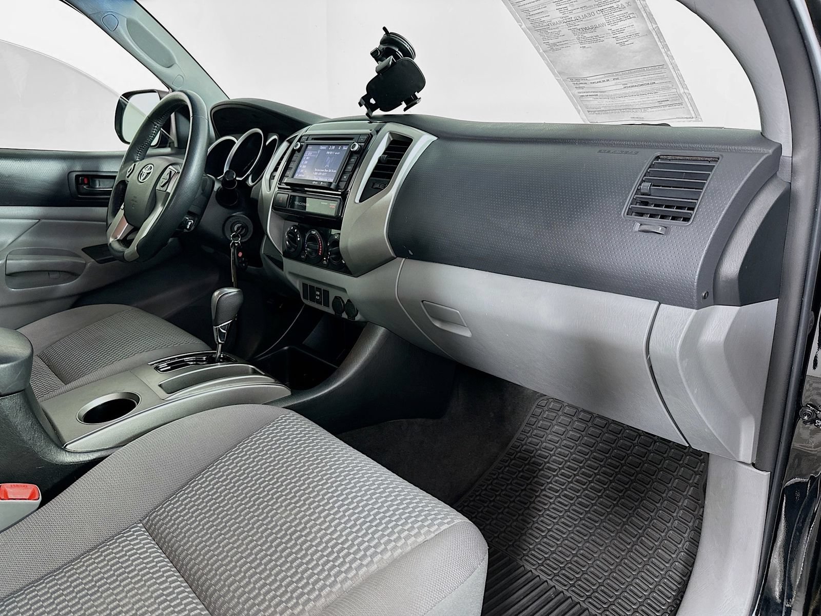 Used 2015 Toyota Tacoma PreRunner w/ SR5 Package RWD image 26