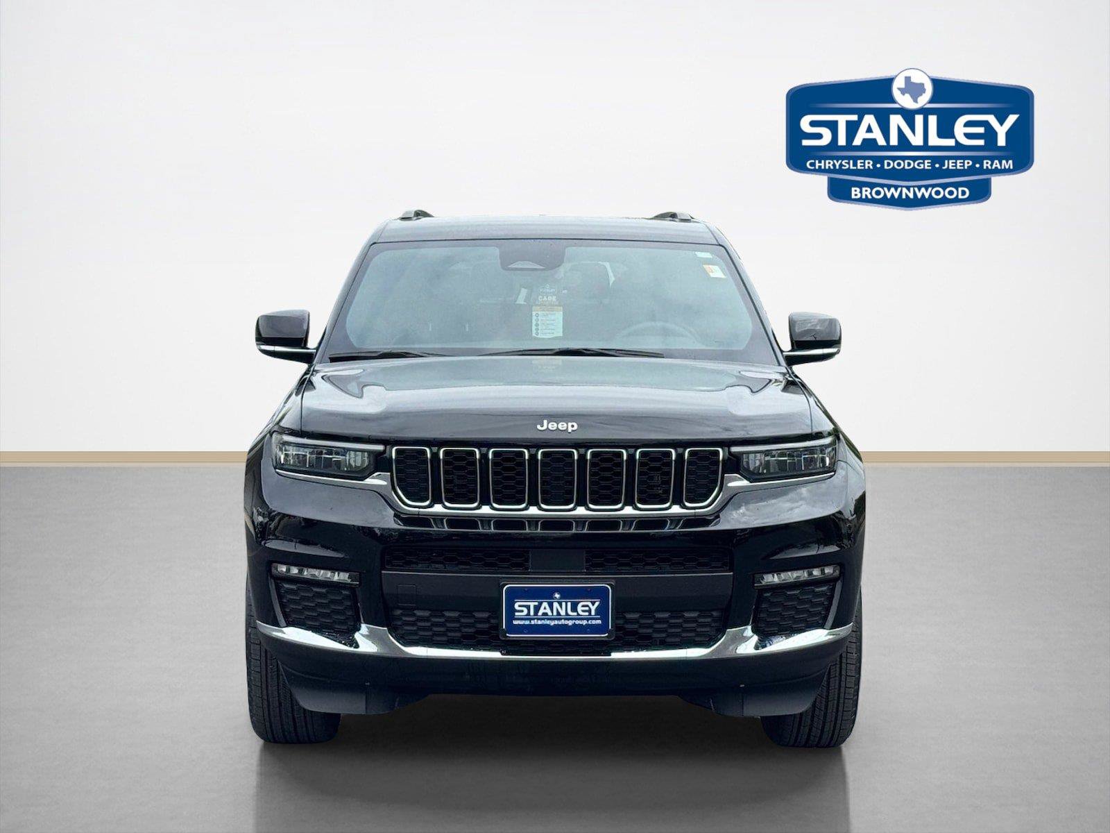 Used 2024 Jeep Grand Cherokee L Limited AWD/4WD image 2
