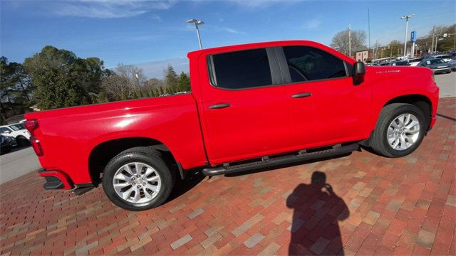 Used 2020 Chevrolet Silverado 1500 Custom w/ Custom Value Package image 2