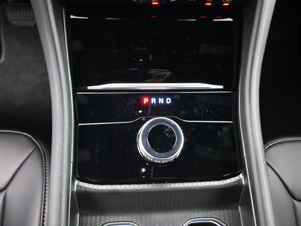 New 2025 Jeep Grand Cherokee L Limited w/ Black Appearance Package image 3