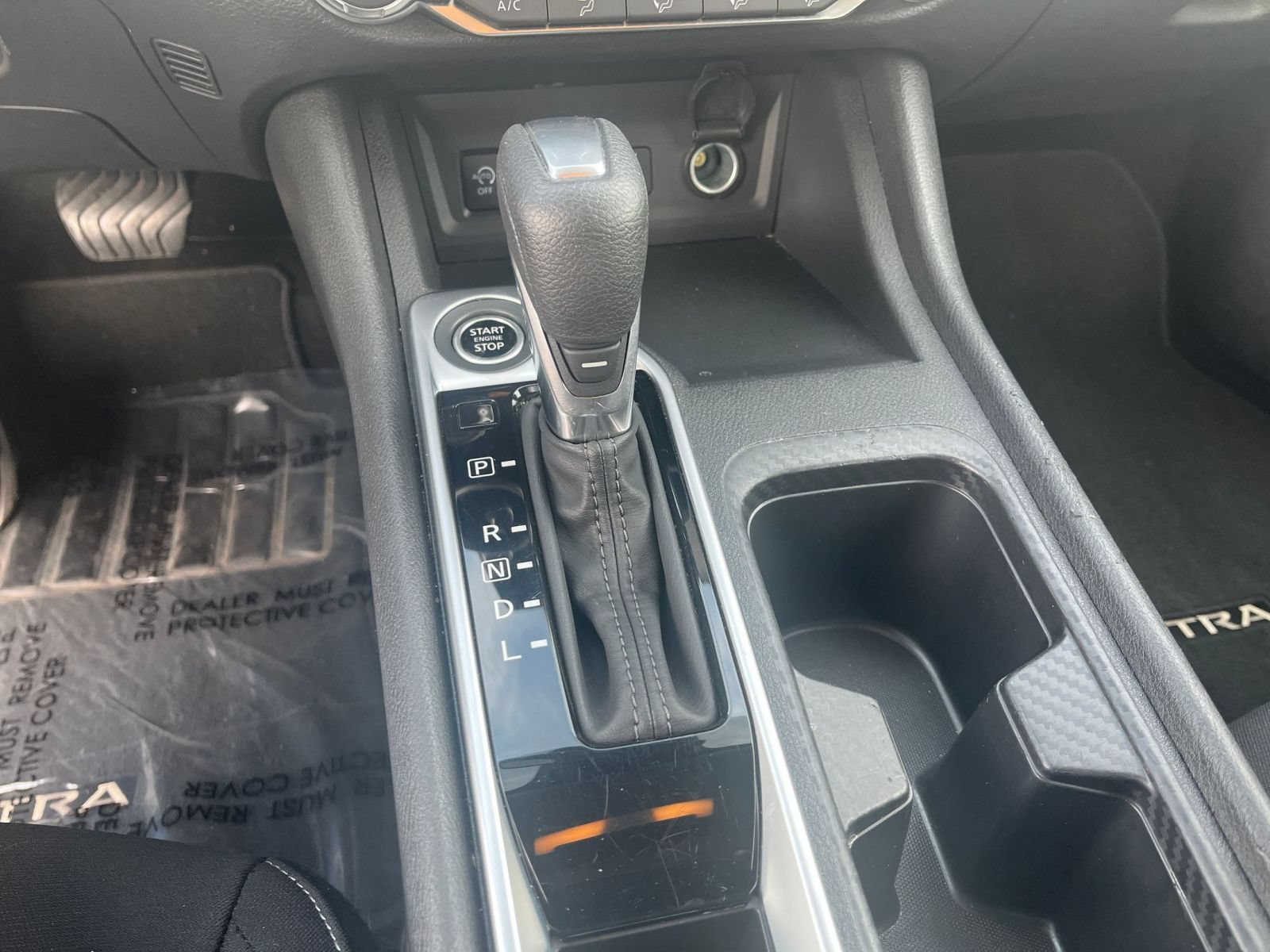 Used 2025 Nissan Sentra SV FWD image 39