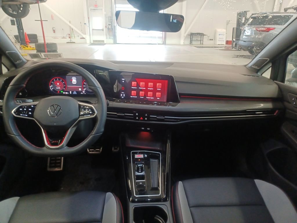 Used 2024 Volkswagen GTI SE image 15