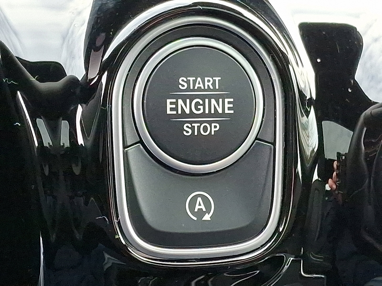 Certified 2025 Mercedes-Benz CLA 250 4MATIC image 23