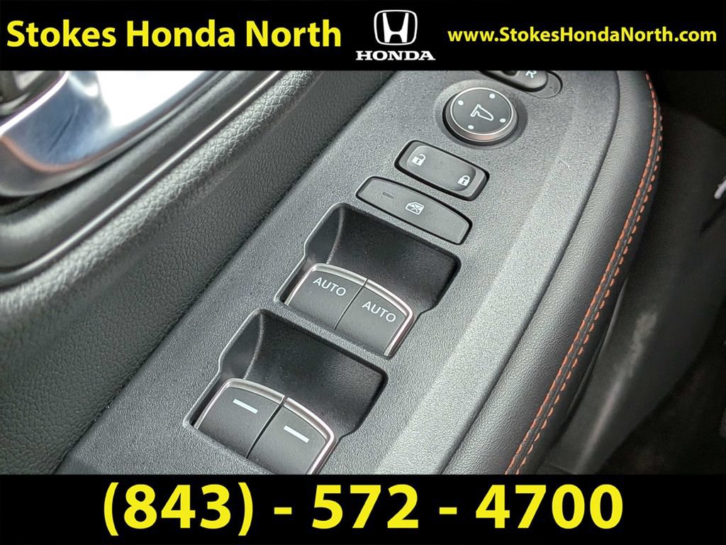 Used 2025 Honda HR-V Sport image 25