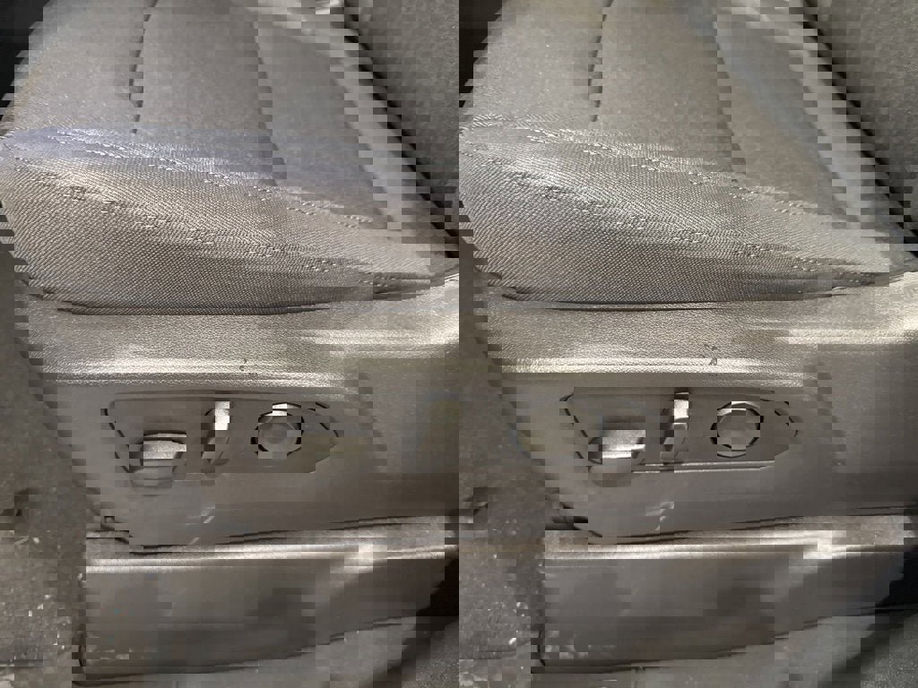 New 2025 GMC Sierra 1500 Elevation image 22