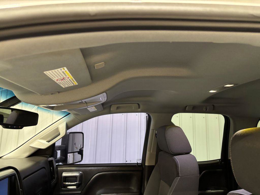 Used 2019 Chevrolet Silverado 2500 LT image 15